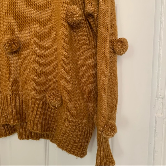 Bauble Gold Sweater | L - Picture 2 of 5